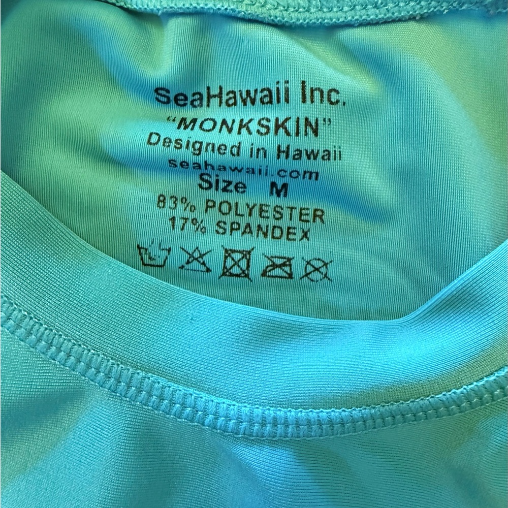 Blue Rash Guard with Black Map Design - Picture 4 of 4